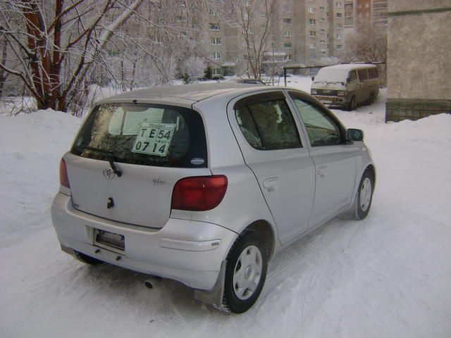 2002 Toyota Vitz