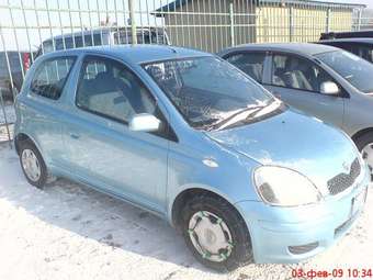 2002 Toyota Vitz Images
