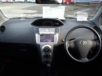 2006 Toyota Vitz Pictures