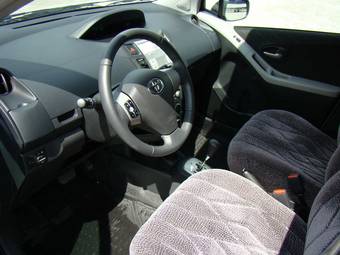 2008 Toyota Yaris Pictures