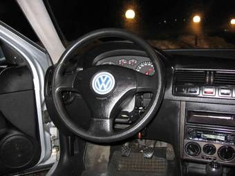 2002 Volkswagen Bora Photos