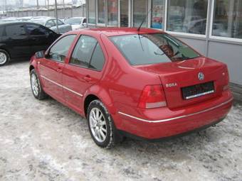 2004 Volkswagen Bora Images