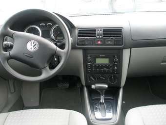 2004 Volkswagen Jetta Pictures