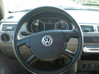 2004 Volkswagen Pointer Pictures