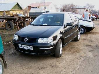 2000 Volkswagen Polo Photos