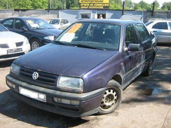 1995 Volkswagen Vento Pics