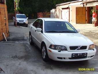 2004 Volvo S40 Pictures