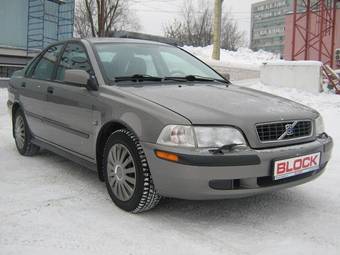 2004 Volvo S40 Pictures