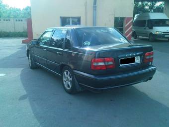2000 Volvo S70 Pictures