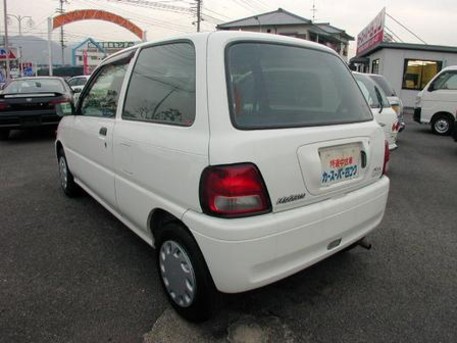 1996 Daihatsu Mira Moderno