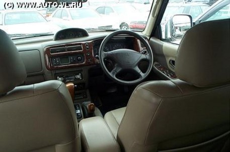 1998 Mitsubishi Challenger