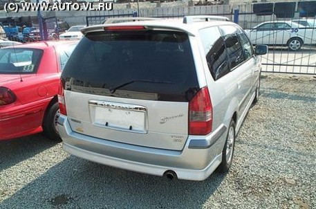 2002 Mitsubishi Chariot Grandis