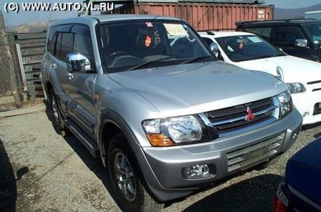 2002 Mitsubishi Pajero