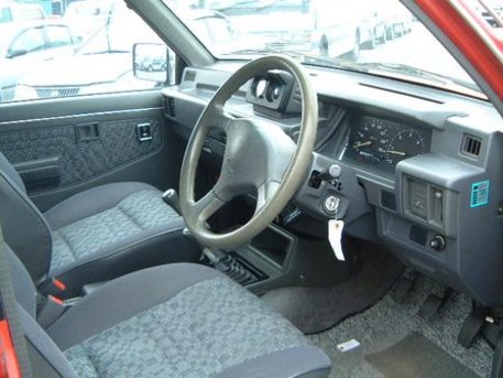 1993 Mitsubishi Strada