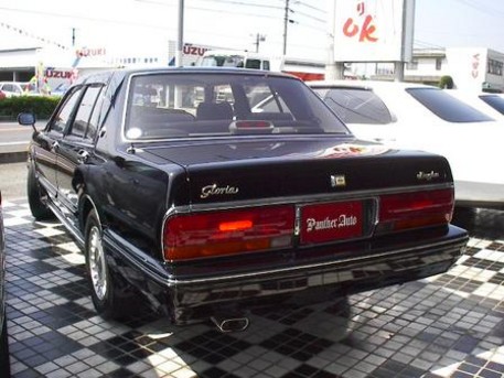1989 Nissan Gloria