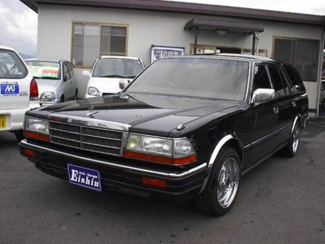 1997 Nissan Gloria Wagon picture