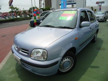 2000 Nissan March Box