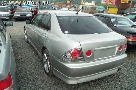 2002 Toyota Altezza
