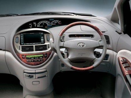 2001 Toyota Estima