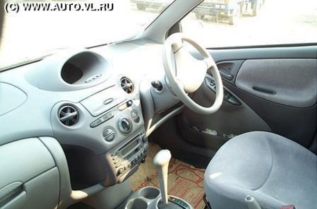 2001 Toyota Platz