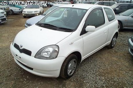 2000 Toyota Vitz