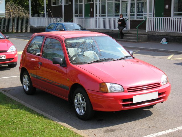 Toyota Starlet 1998