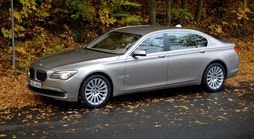 F02 BMW 750Li