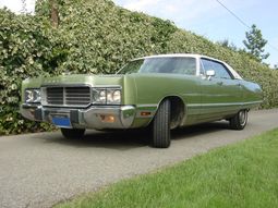 1973 Chrysler New Yorker sedan