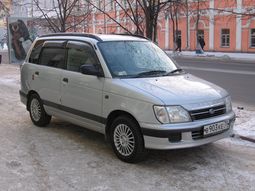A 1998 JDM Daihatsu Pyzar fitted with aftermarket accessories enjoys a second life in Russia