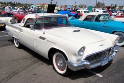 1957 Ford Thunderbird