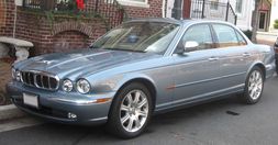 2004-05 Jaguar XJ X350 Vanden Plas (US)