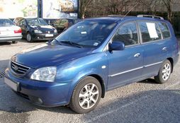 Second generation Kia Carens