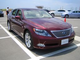 Lexus LS400