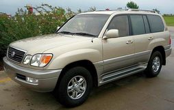 Second generation 2001 Lexus LX 470