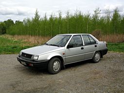 1987 Mitsubishi Lancer sedan