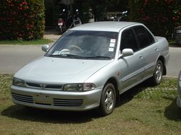 Mitsubishi Lancer sedan