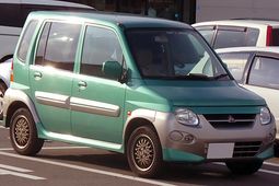 Mitsubishi Minica Toppo