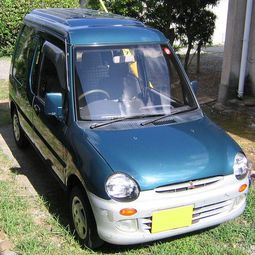 Mitsubishi Minica Toppo