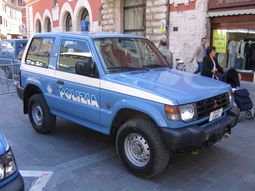 Mitsubishi Pajero police