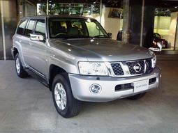 Nissan Safari