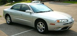 Oldsmobile Aurora (second generation)