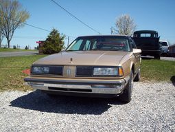 1987 Delta 88 Royale