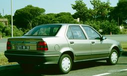 Renault 19