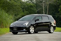 2005 Toyota Wish JDM 1.8 X Model