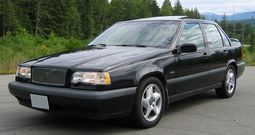 Volvo 850 sedan