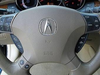 2005 Acura RL Images