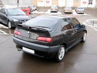 1998 Alfa Romeo 146 Photos