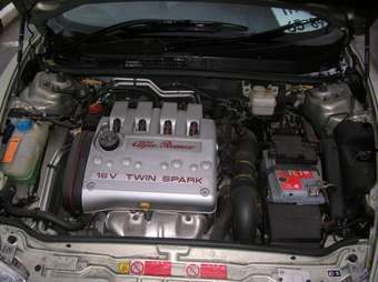 2001 Alfa Romeo 147 Pictures
