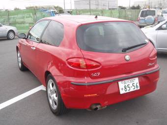 2001 Alfa Romeo 147 Photos