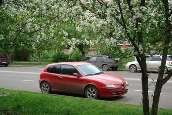 2001 Alfa Romeo 147 Wallpapers